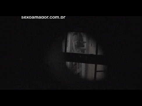 ❤️ Blondie blir i hemmelighet filmet av en nabolagsvoyeur gjemt bak hule murstein ️❌ Sex hos oss no.dewporn.ru
